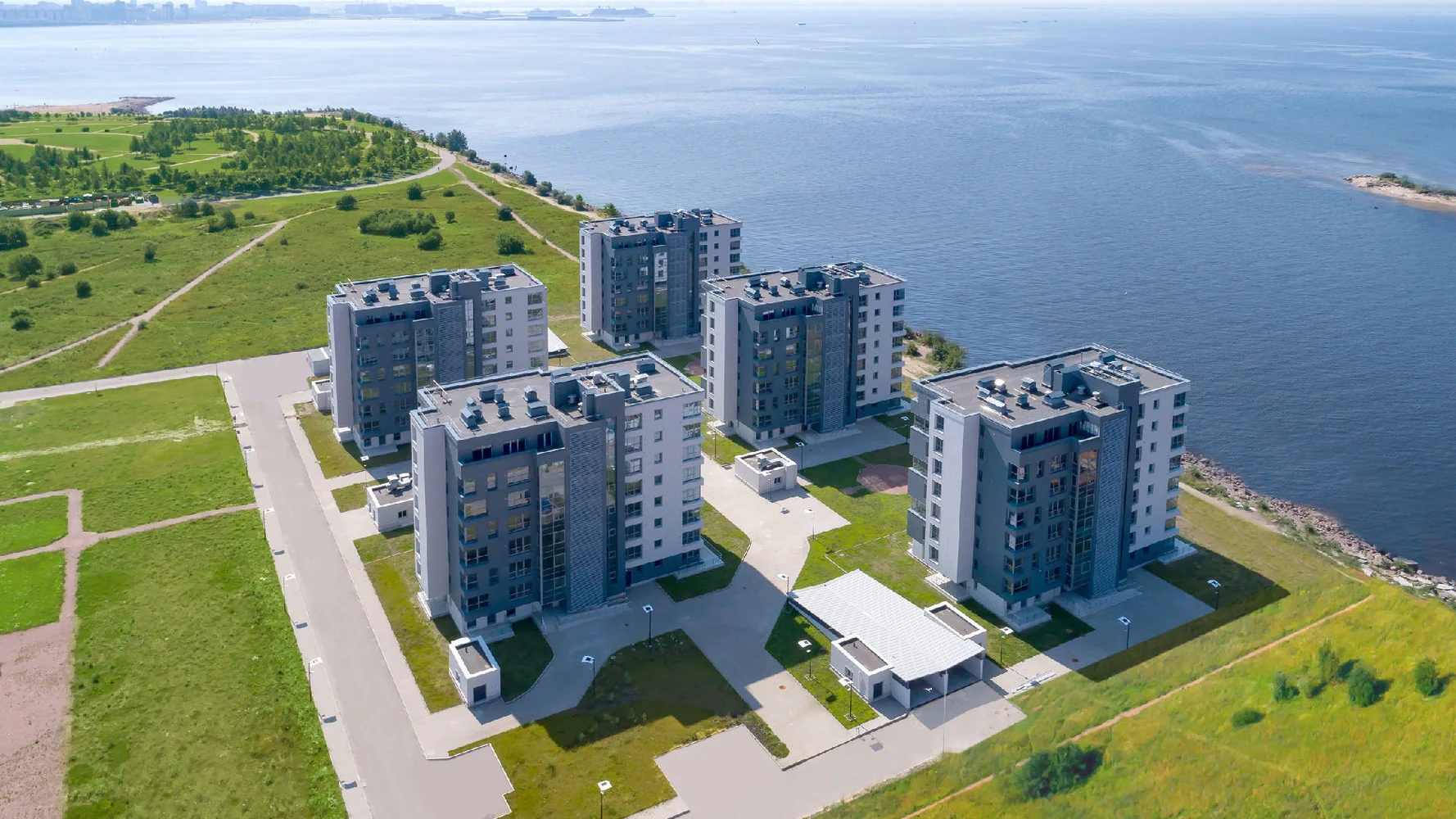 Лахта Плаза