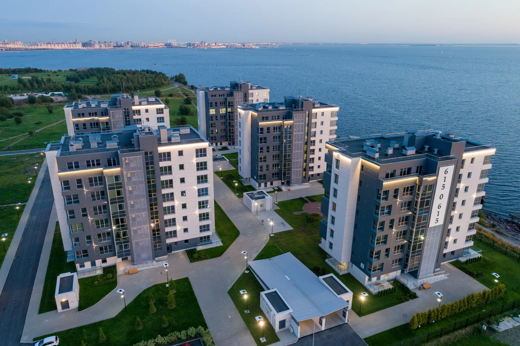 Лахта Плаза