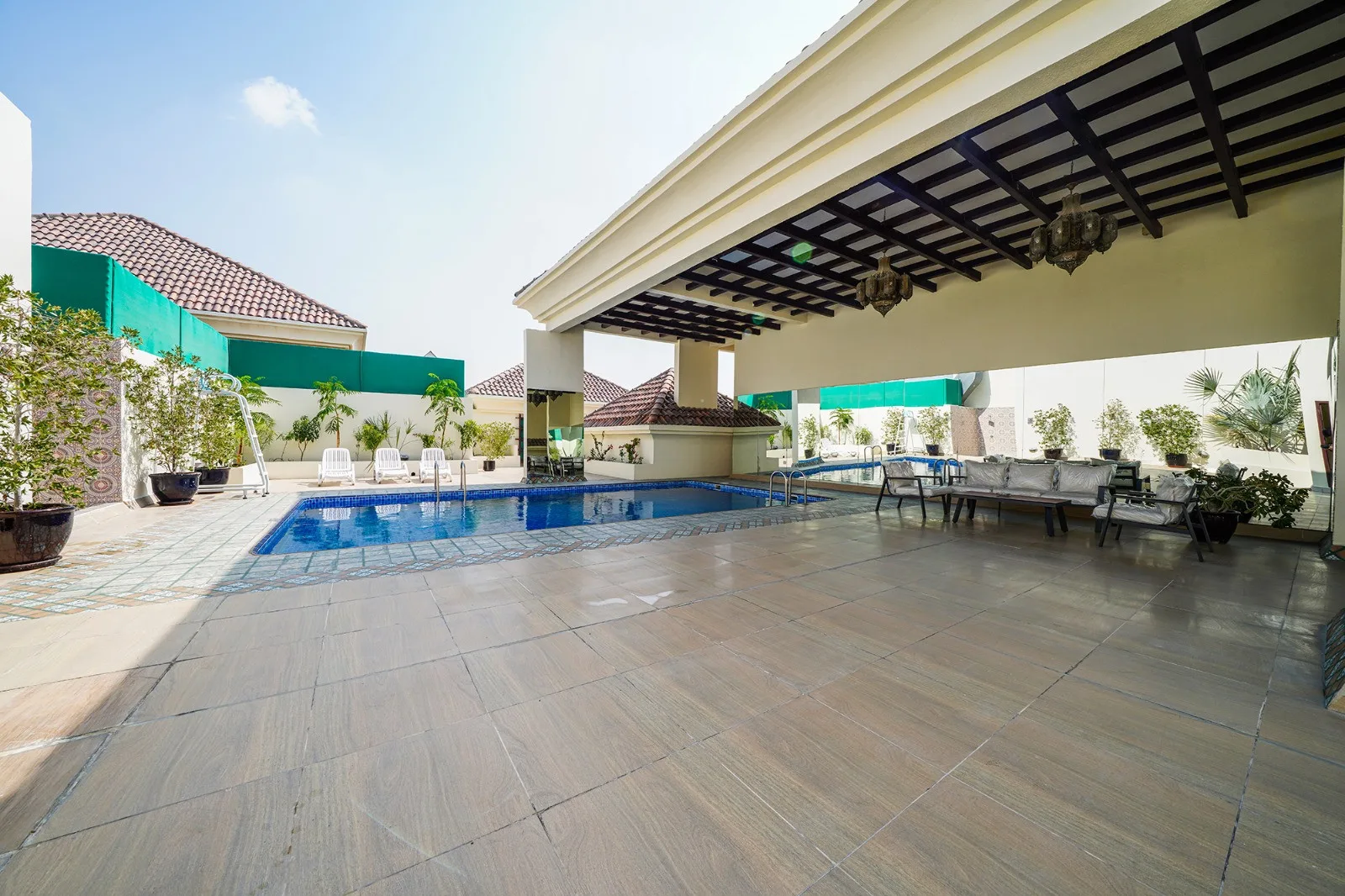 4Direction Residence 1
