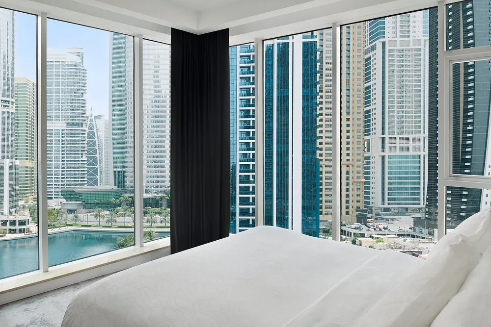 Laguna Tower