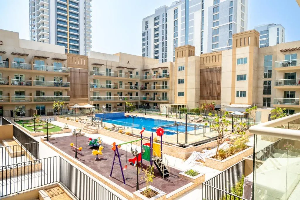 Roxana Residence